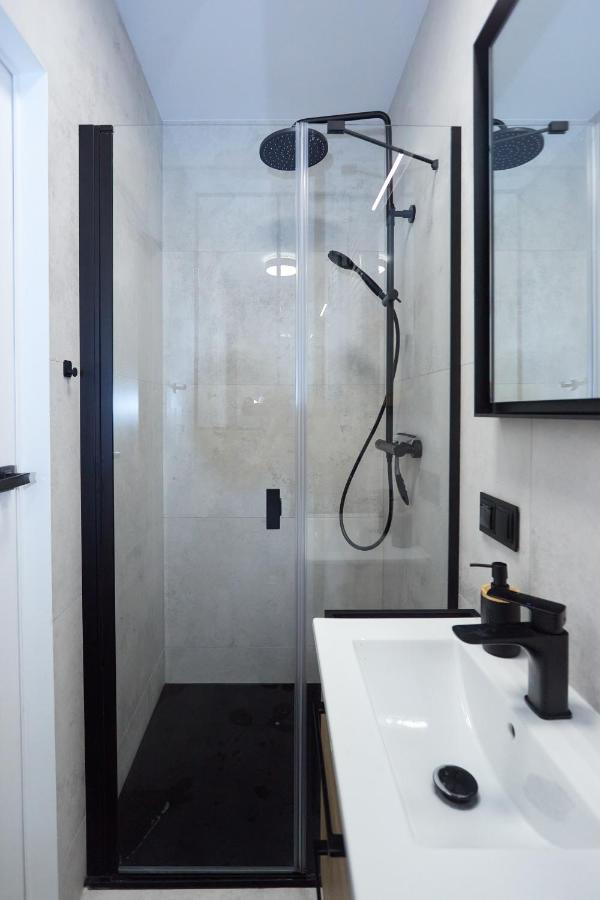 Apartament "Powoli" Z Darmowym Parkingiem 카르파츠 외부 사진