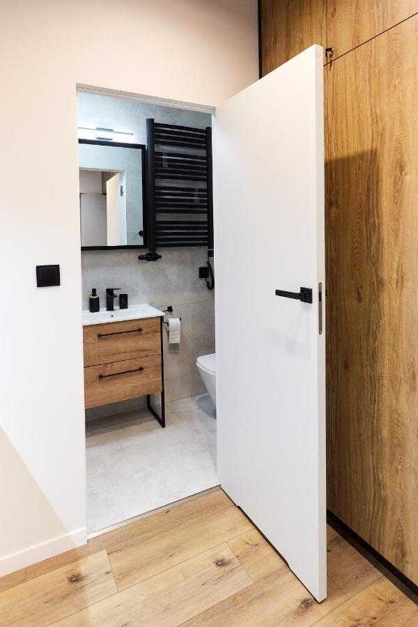 Apartament "Powoli" Z Darmowym Parkingiem 카르파츠 외부 사진